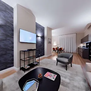 milano-manzoni-clc-apartments-milan.italymilanhotels.net/